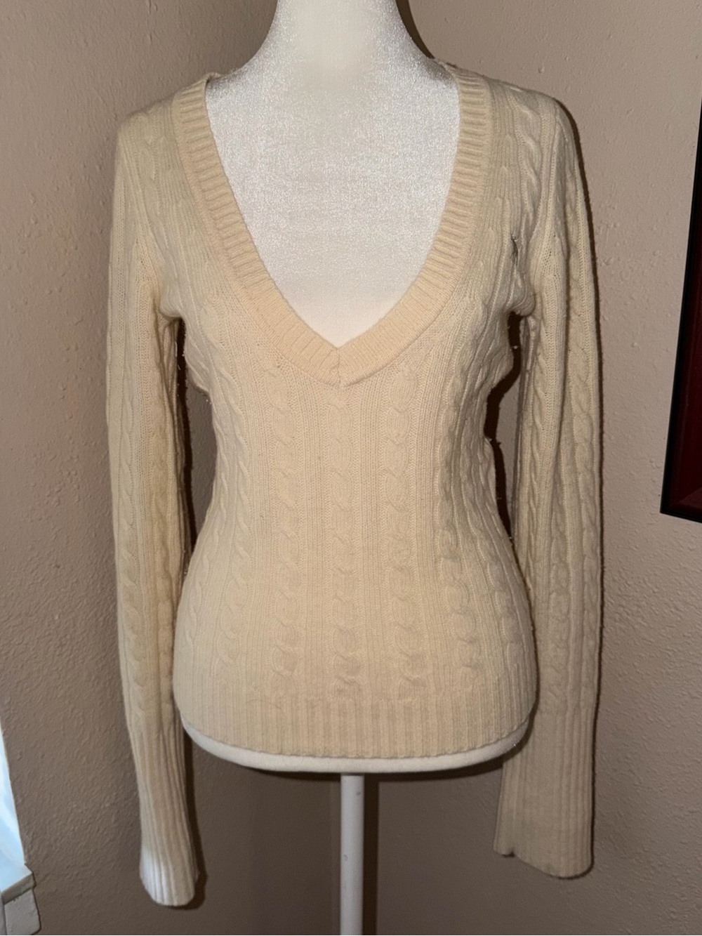 Vintage Y2K Abercrombie & Fitch 2000s Cable Knit V Neck Sweater